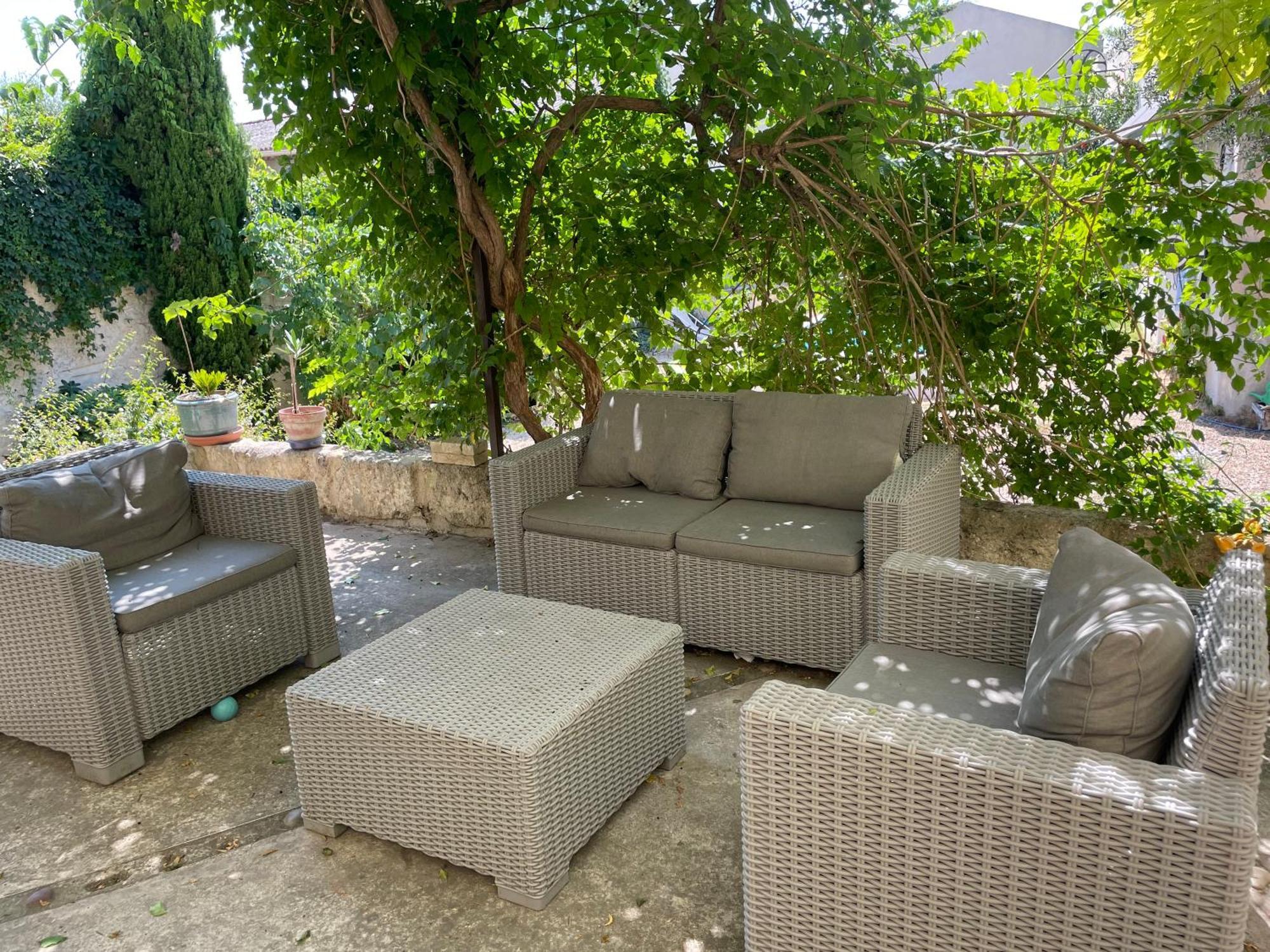 Logement Privatif Sommieres Exterior photo